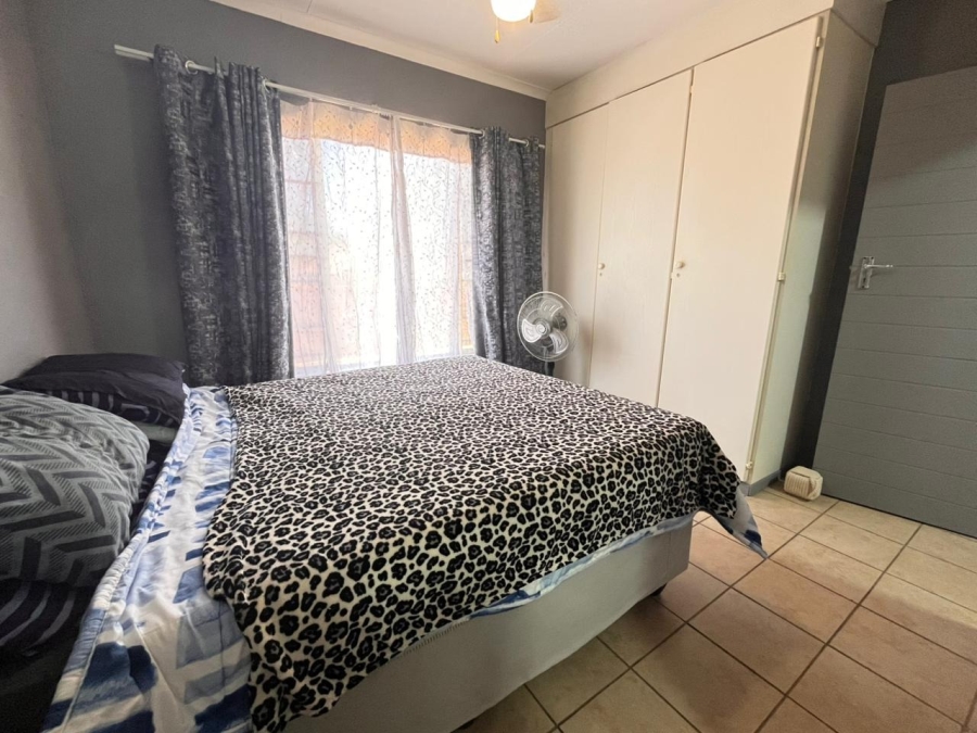 2 Bedroom Property for Sale in Safari Gardens North West